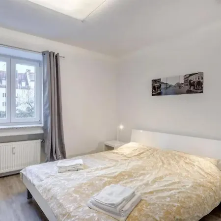 Furnished - Perfect Location!! Narva